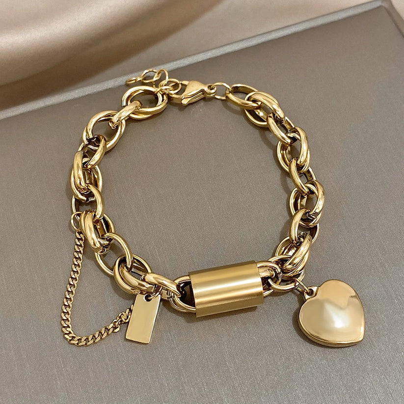 Heartened White Gold Vintage Bracelet